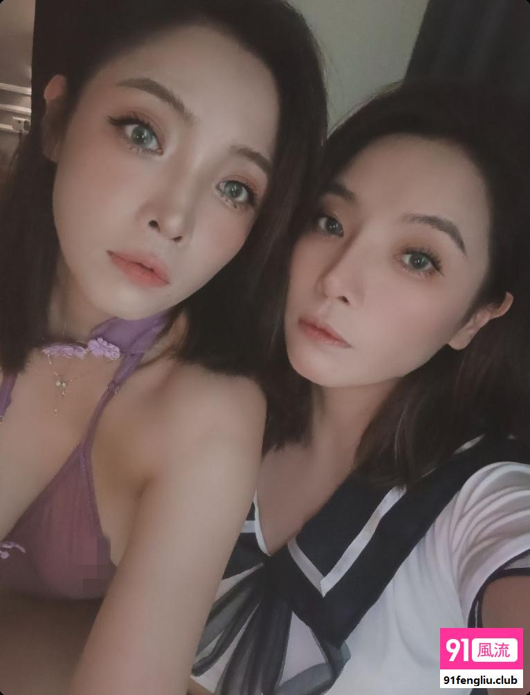 双胞胎姐妹